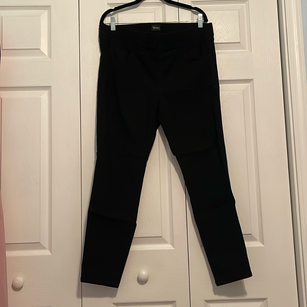 Women’s Black Jeggings